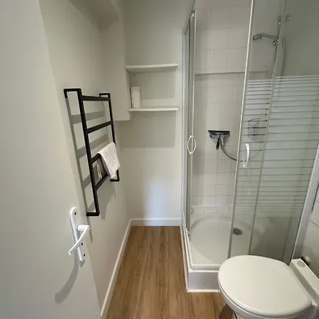 Les Lilas Gare Centre 2 Pers Apartment